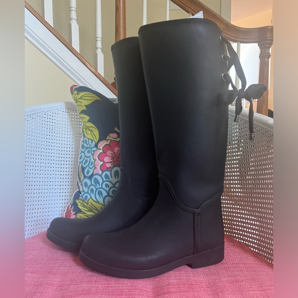 Coach Matte Black Lace Up Rain Boots, EUC, 7B